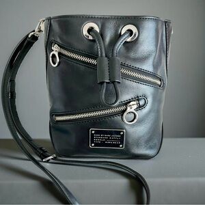 Marc Jacobs Black Leather Zippers Bucket Bag
